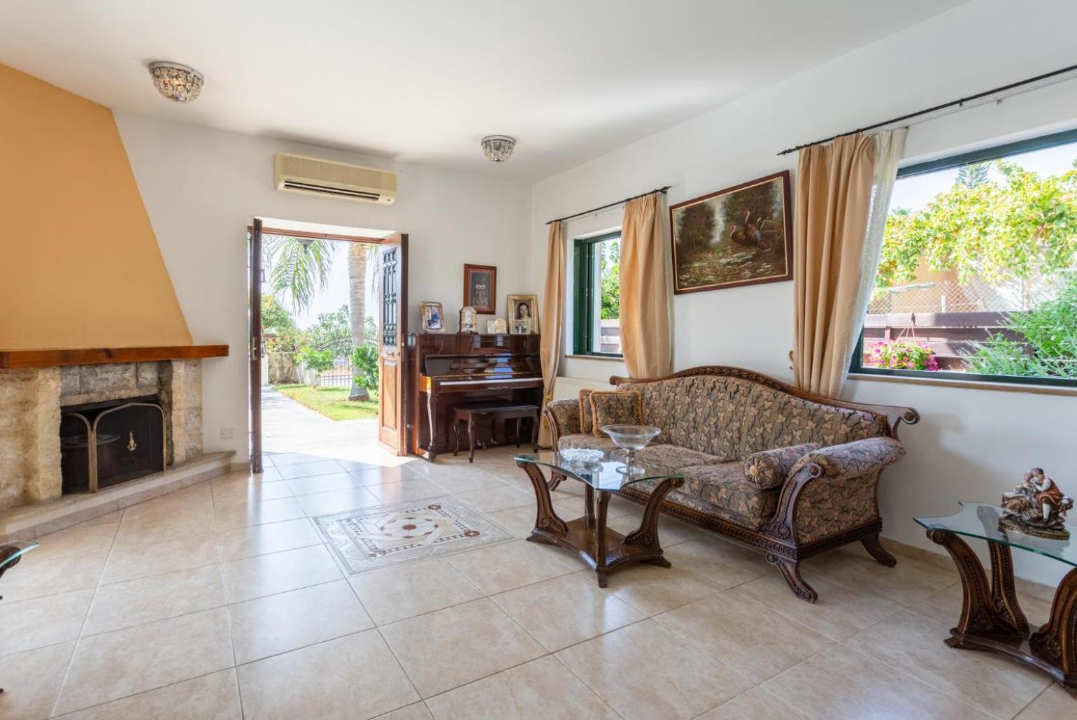 Villa Charianna Mavroli Luaran gambar